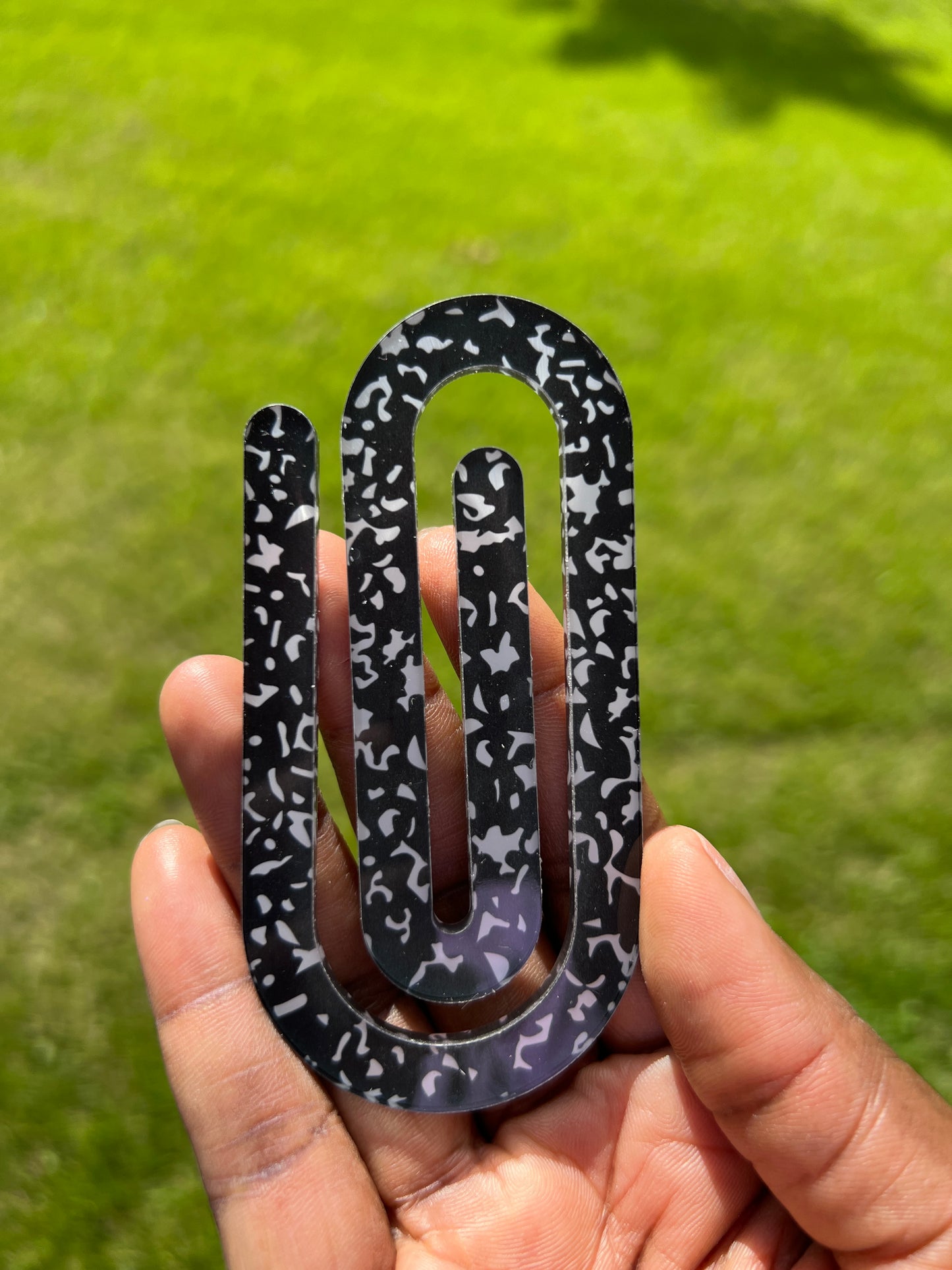 Composition Acrylic Paperclip