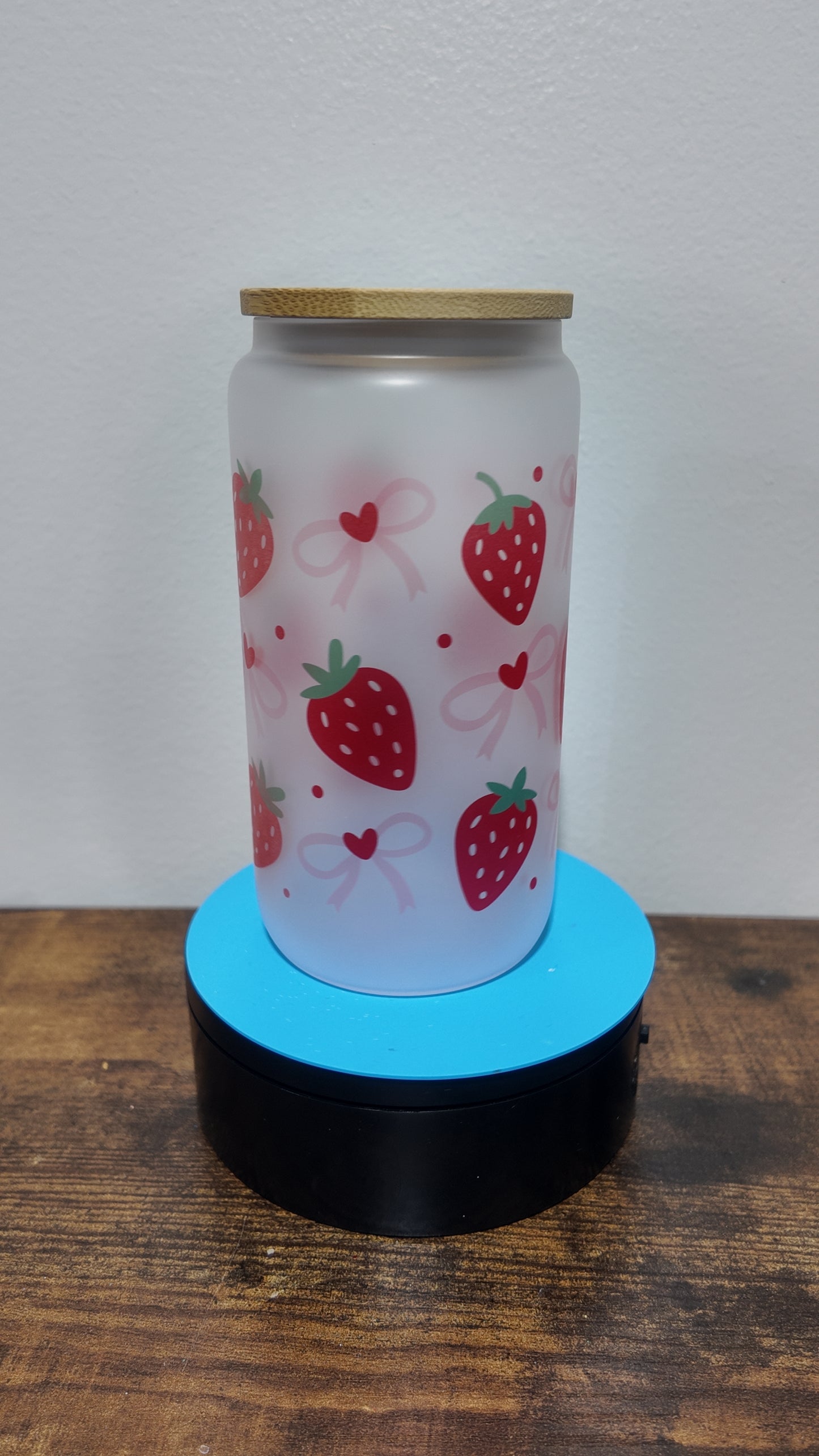 Strawberry and Bow Glass Cup 16oz