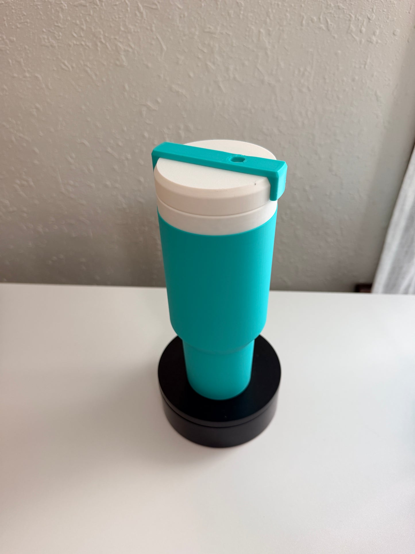 12oz Skinny Can Tumbler Holder