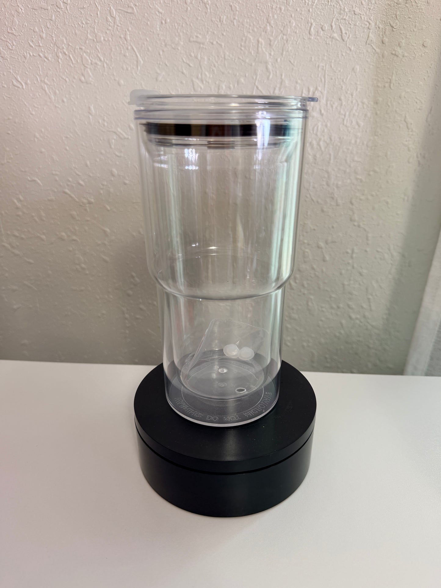 18oz Acrylic Snowglobe Tumbler