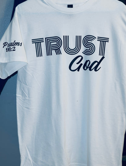 Trust God Short Slevee